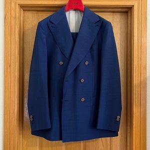 Men’s Fashionable Double-Breasted 2-Piece Suit by Suitsupply